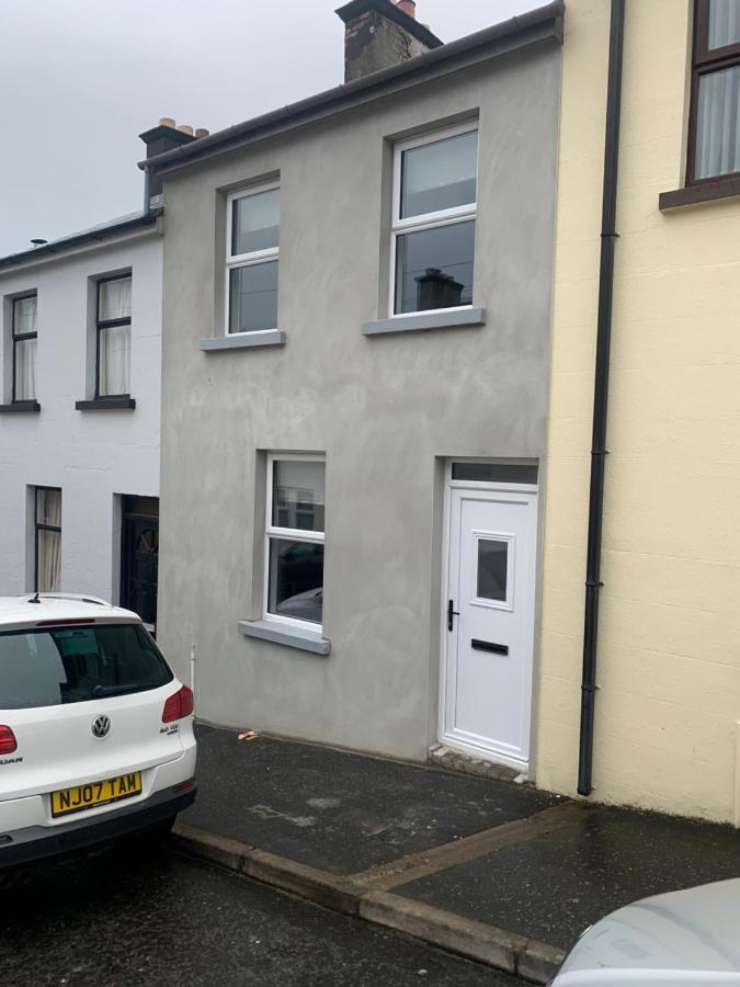Modern 3 Bedroom Townhouse Pennyburn Exterior foto